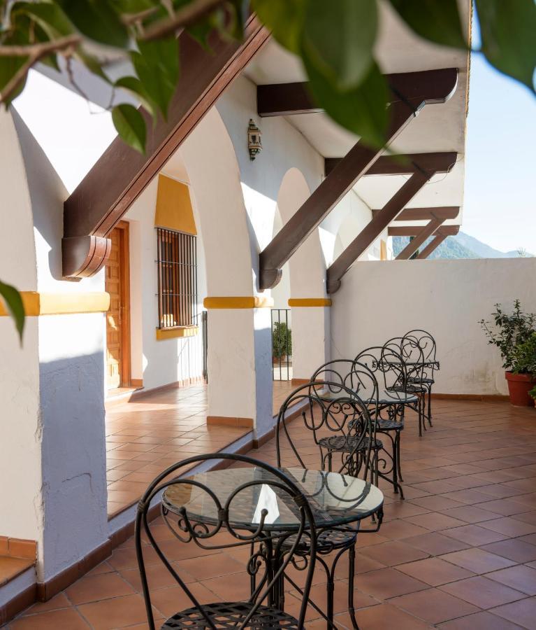 Hotel Tugasa Las Truchas El Bosque Exterior photo