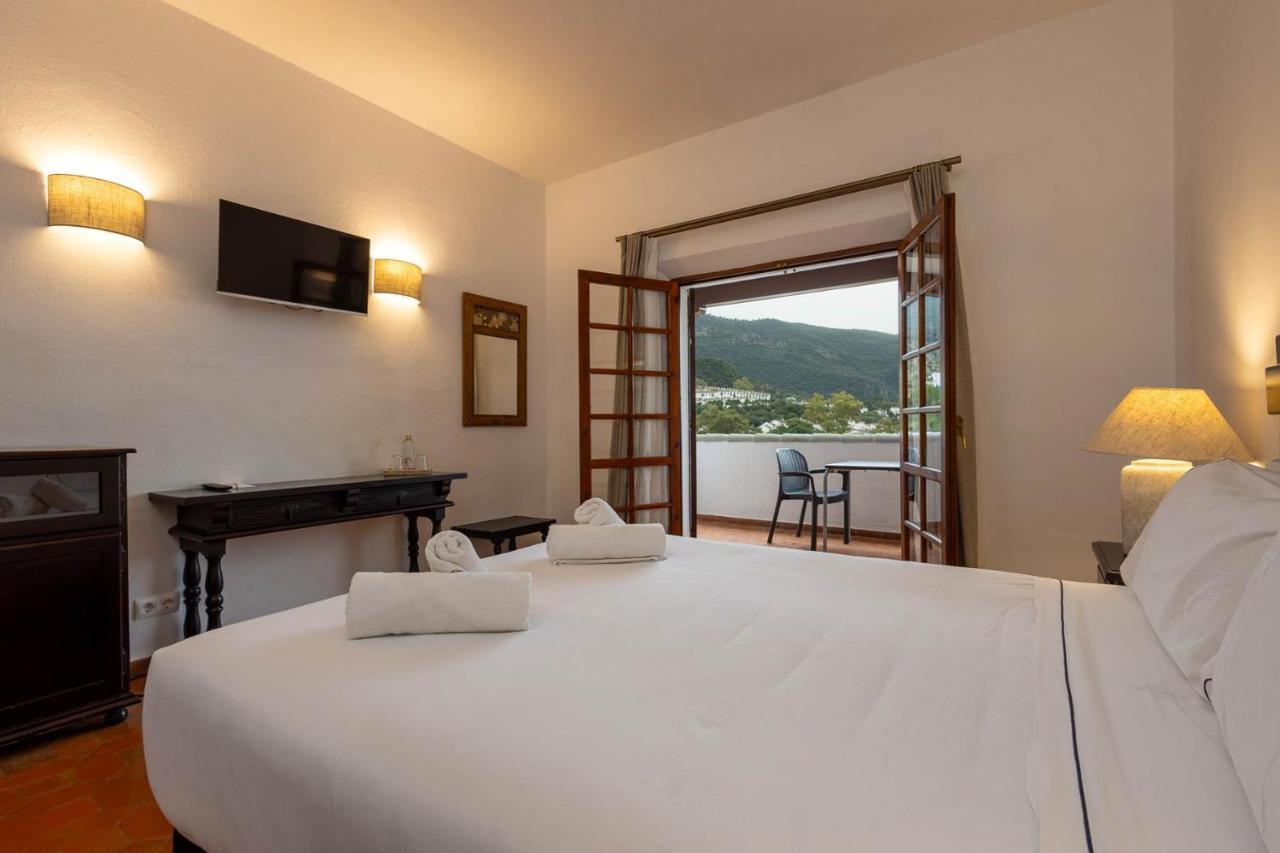 Hotel Tugasa Las Truchas El Bosque Exterior photo